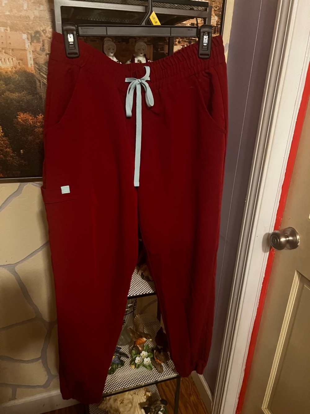 Women's red garde malade scrub set